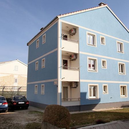 Apartments Villa Karlo Каштела Экстерьер фото